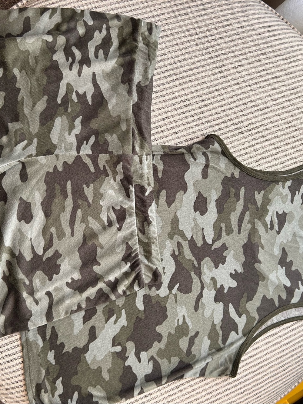 Lucky Brand Blue and White Set and Camo Set - Picture 6 of 7